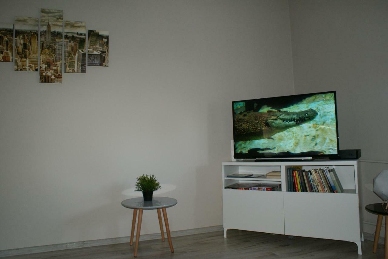 Apartament Grochowska Warszawa Bagian luar foto