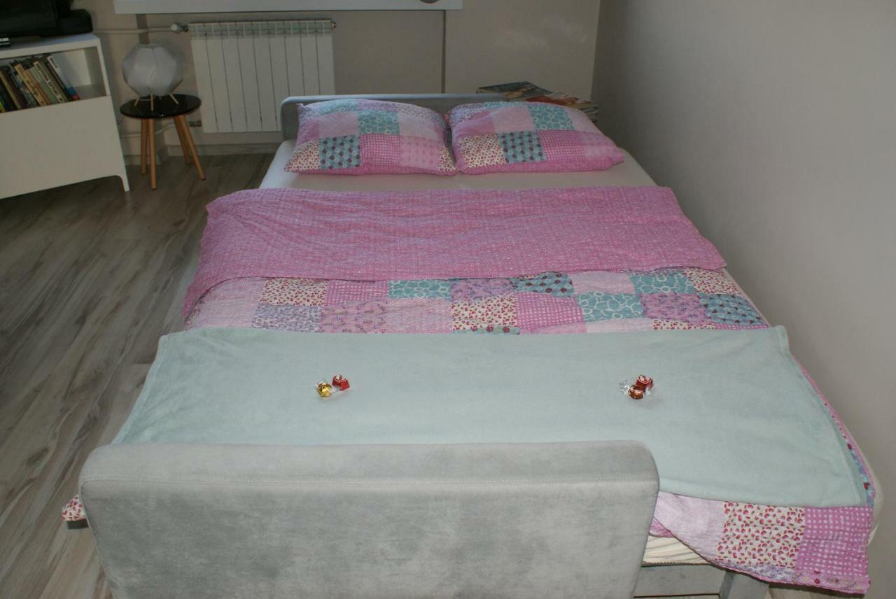 Apartament Grochowska Warszawa Bagian luar foto